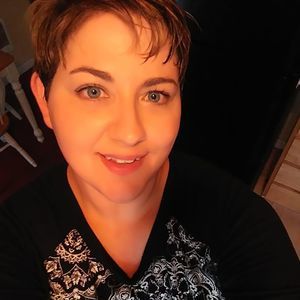 Meet your Posher, Kandi